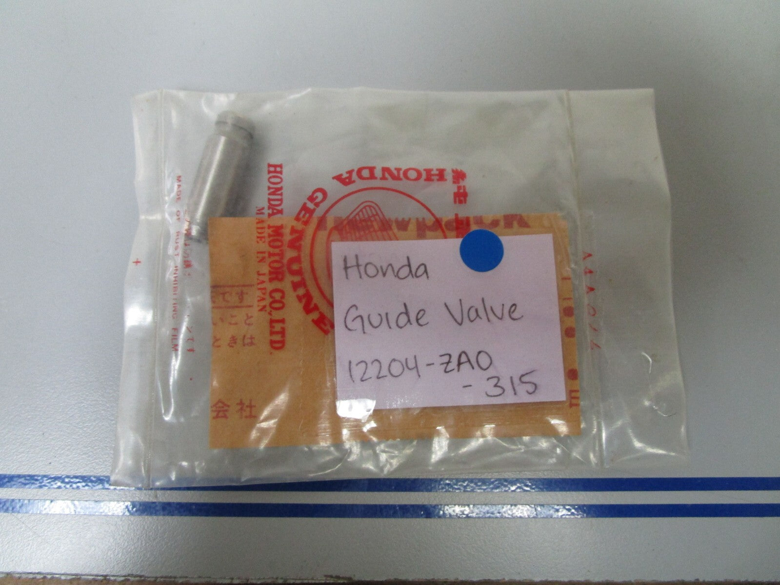 *NEW OEM* 0770 Honda Guide Valve 12204-ZA0-315