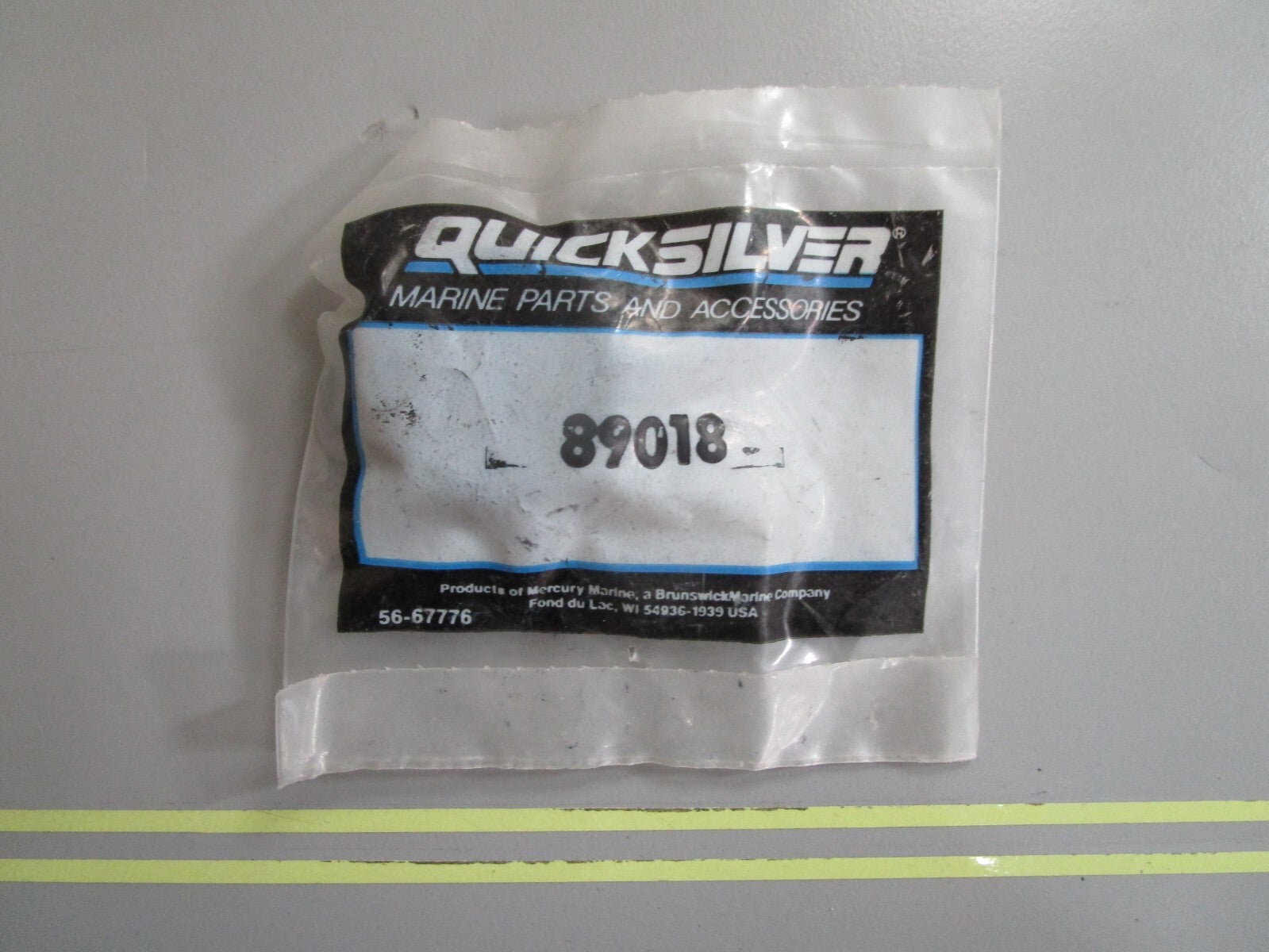 *NEW OEM* 0810 Mercury Quicksilver Throttle Button 89018 890187