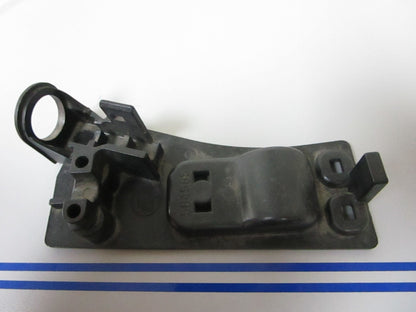 *NEW OEM* 0720 OMC Johnson Evinrude Kill Switch Bracket 584585 0584585