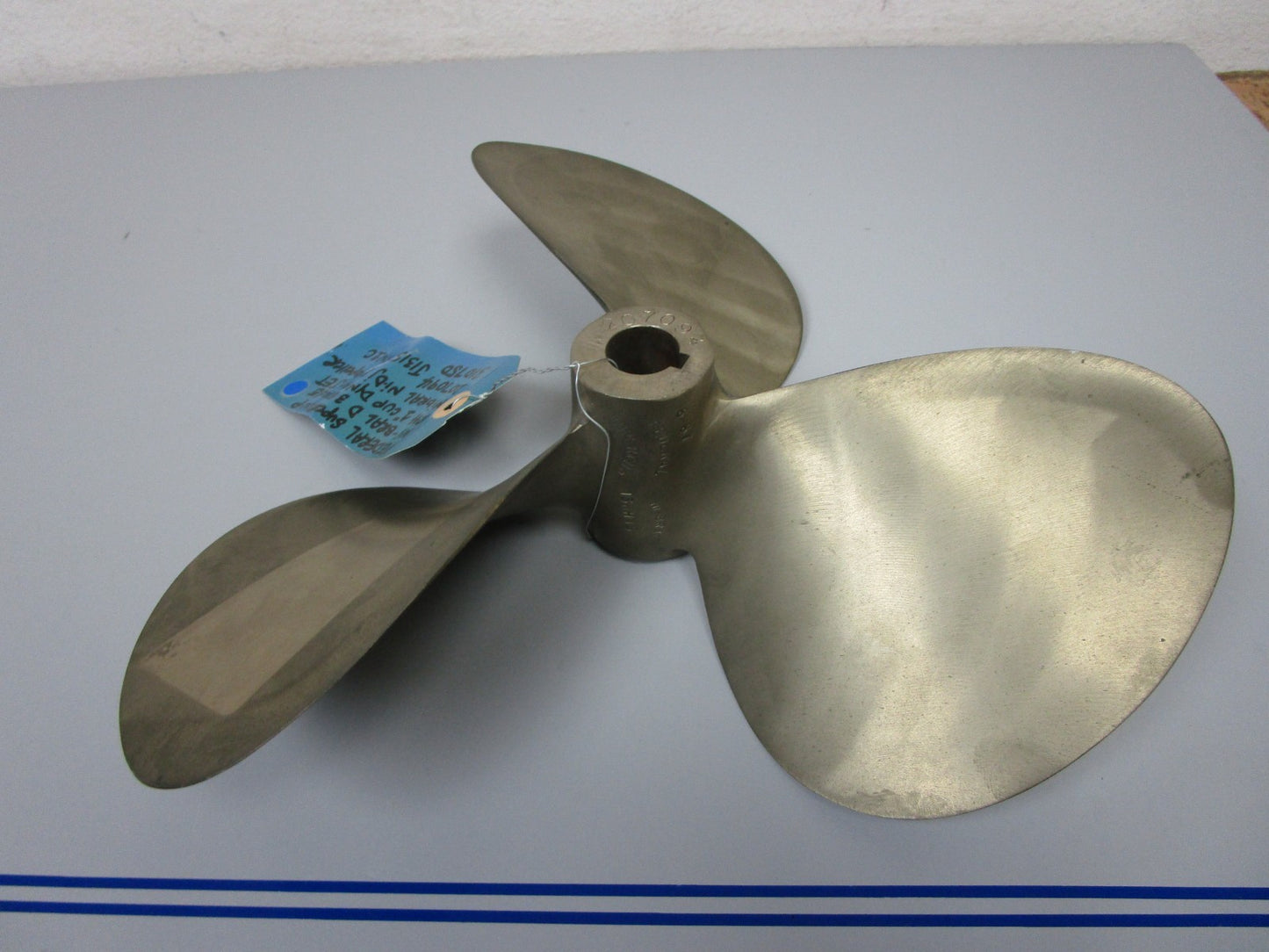 *NEW OEM* 0720 Dyna-jet Cupped Nibral 3 Blade 13x 15 RH  1" SAE Propeller 207094