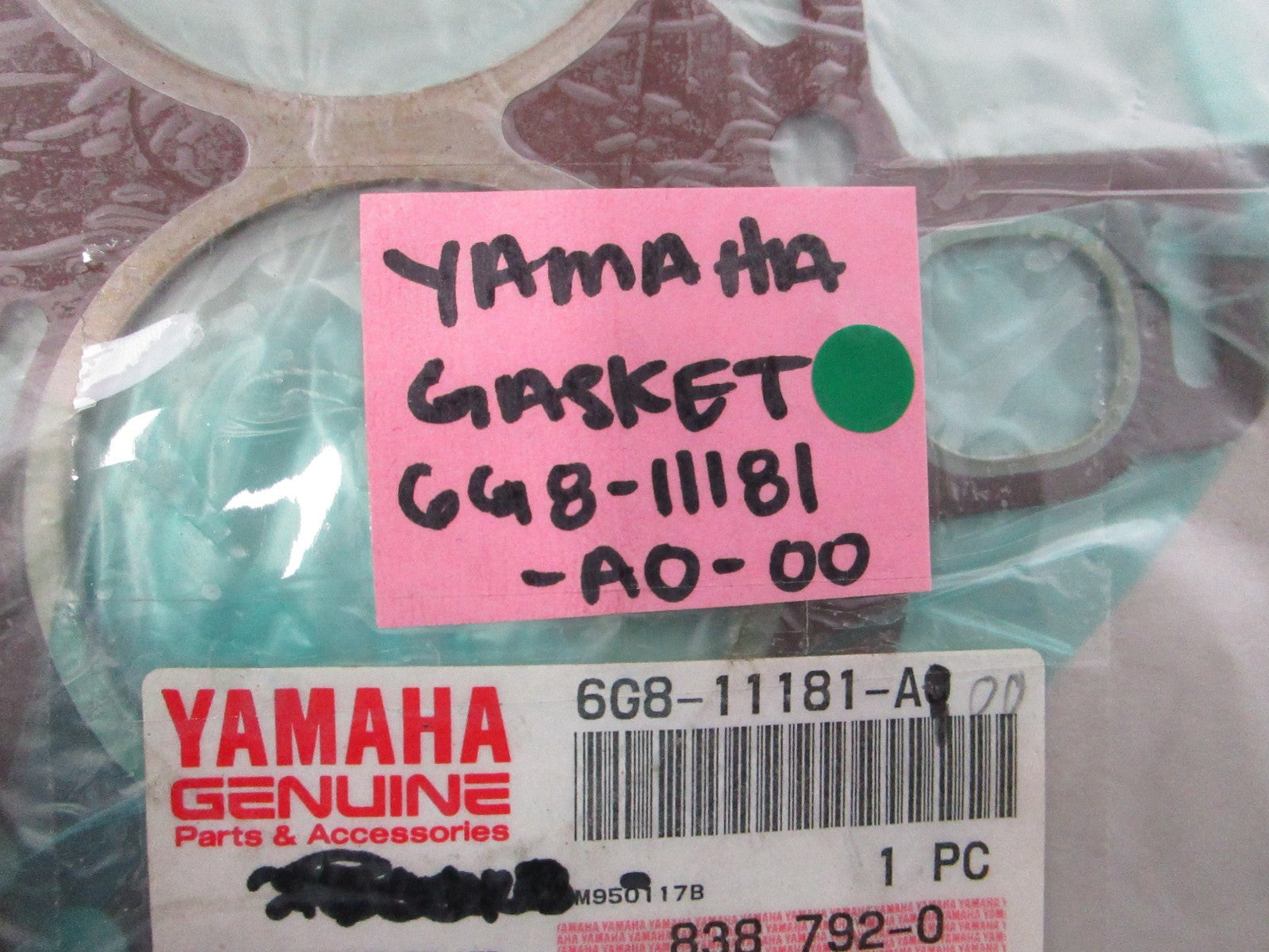 NEW OEM 6G8-11181-A0-00 Yamaha Gasket 0810