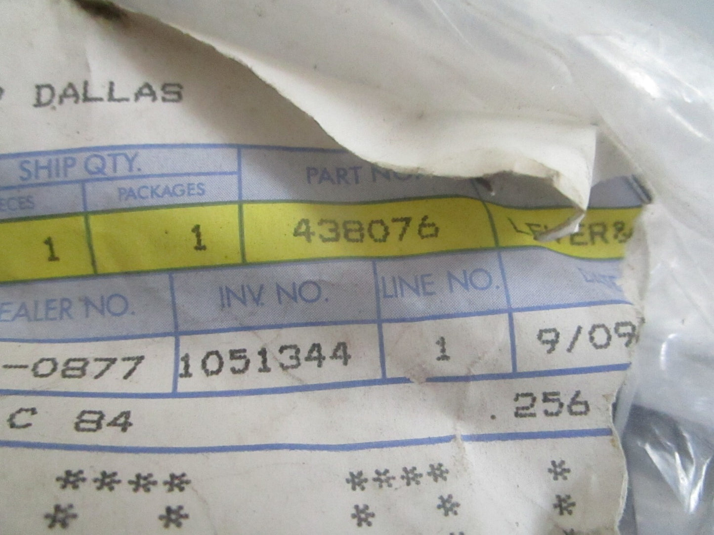 *NEW OEM* 0820 OMC Johnson Evinrude Lever & Pin Ay 438076 0438076 342901