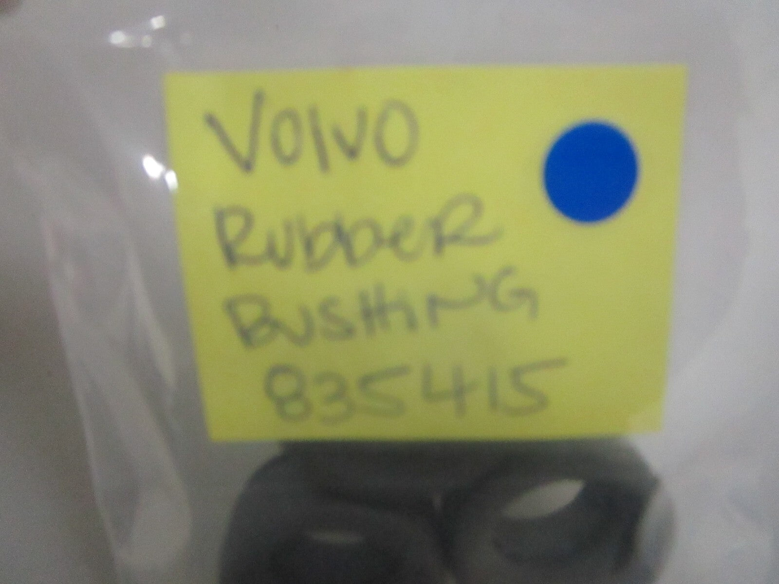 *NEW OEM* (LOT OF 3) 0810 Volvo Penta Rubber Bushing 835415