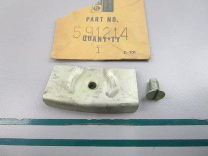 NEW OEM 591214 0591214 OMC Johnson Evinrude Clamp w/ Screw 0810