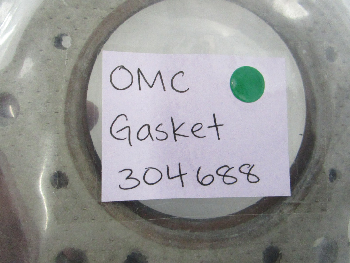 NEW OEM (LOT OF 2) 304688 0304688 OMC Johnson Evinrude Gasket 0810