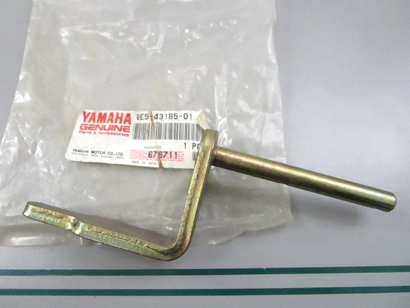 NEW OEM 6E5-43185-01-00 Yamaha Tilt Stop Lever 0810