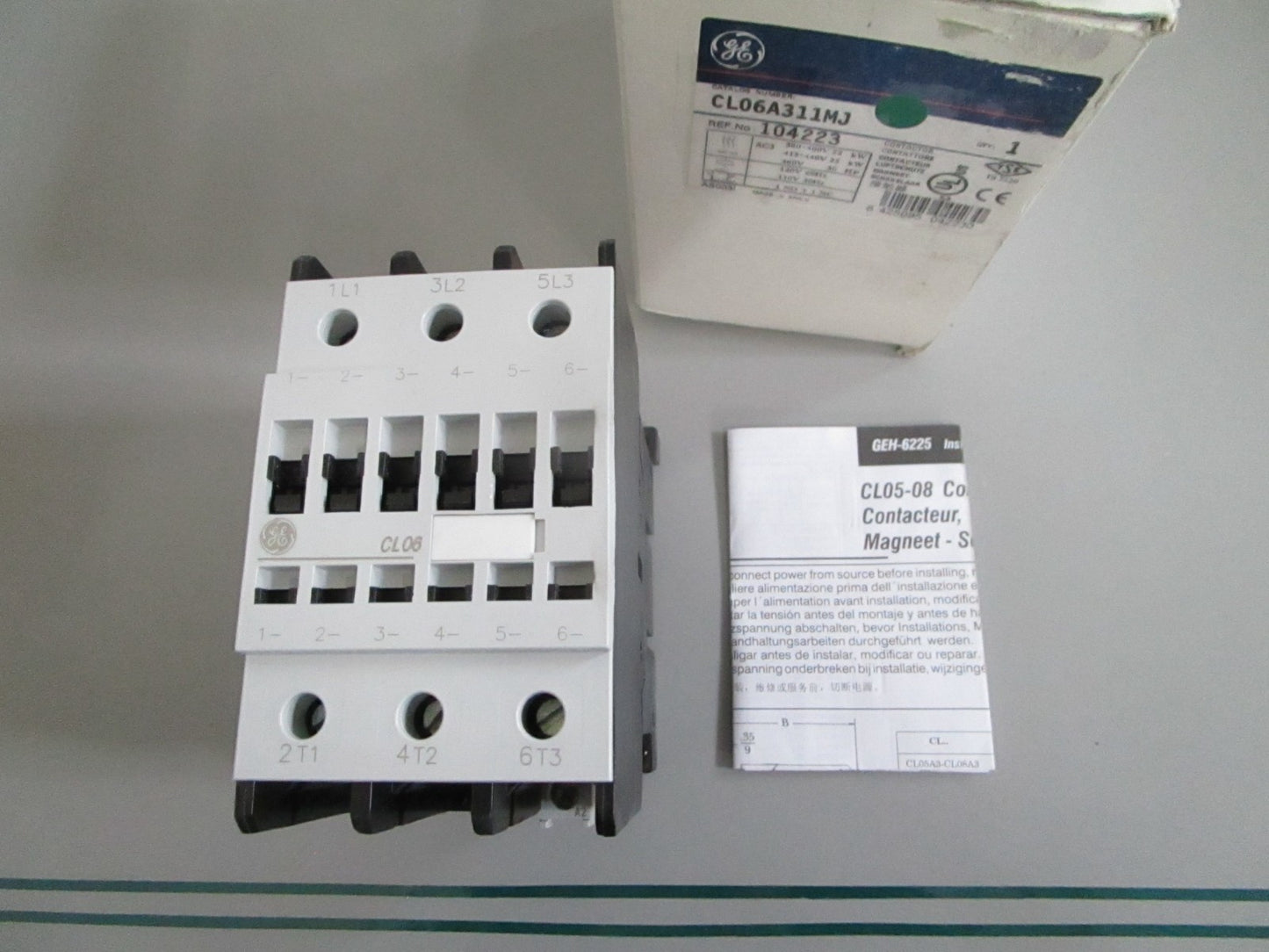 GE CL06A311MJ IEC Contactor 3P 48A 30HP 460V 120V Coil NOS NEW OEM 0820