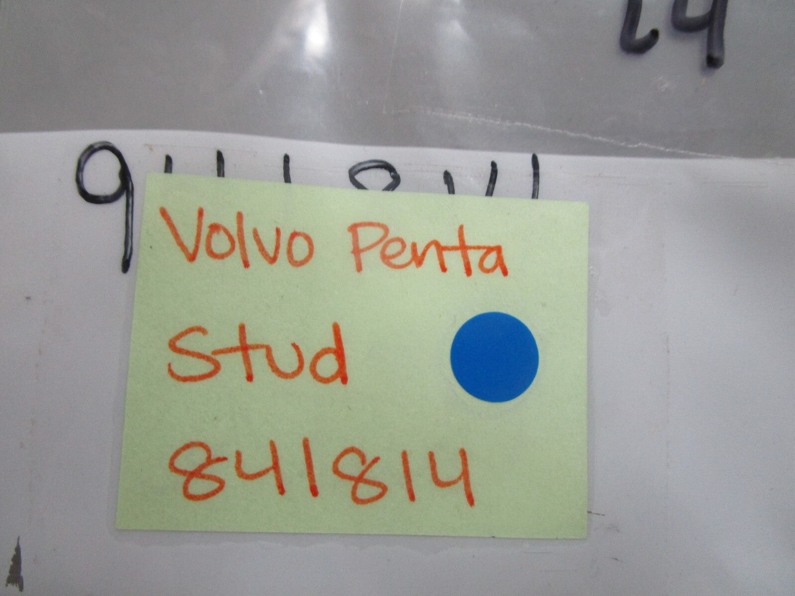 *NEW OEM* (LOT OF 4) 0810 Volvo Penta Stud 841814
