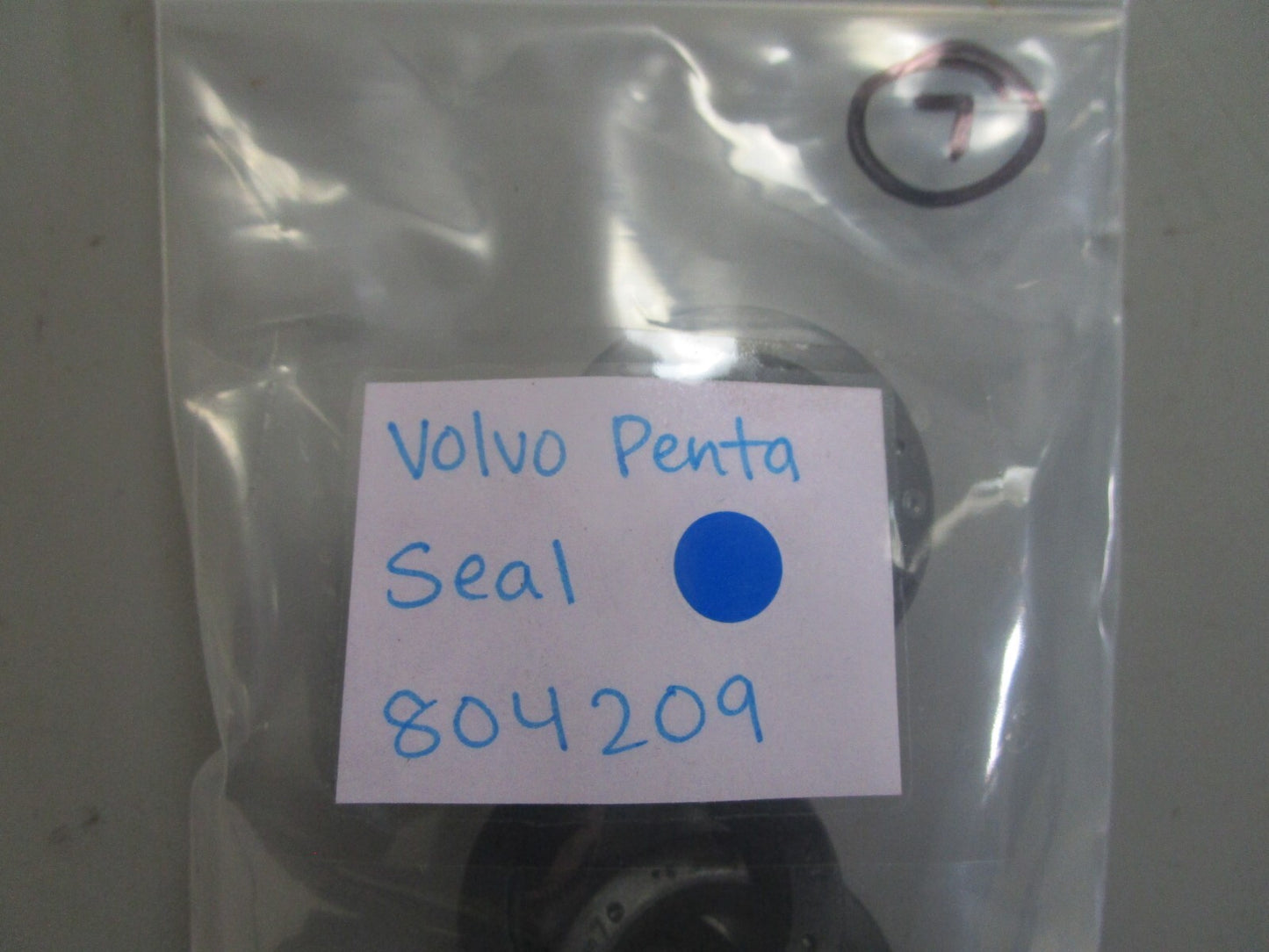 *NEW OEM* 0810 Volvo Penta Seal 804209
