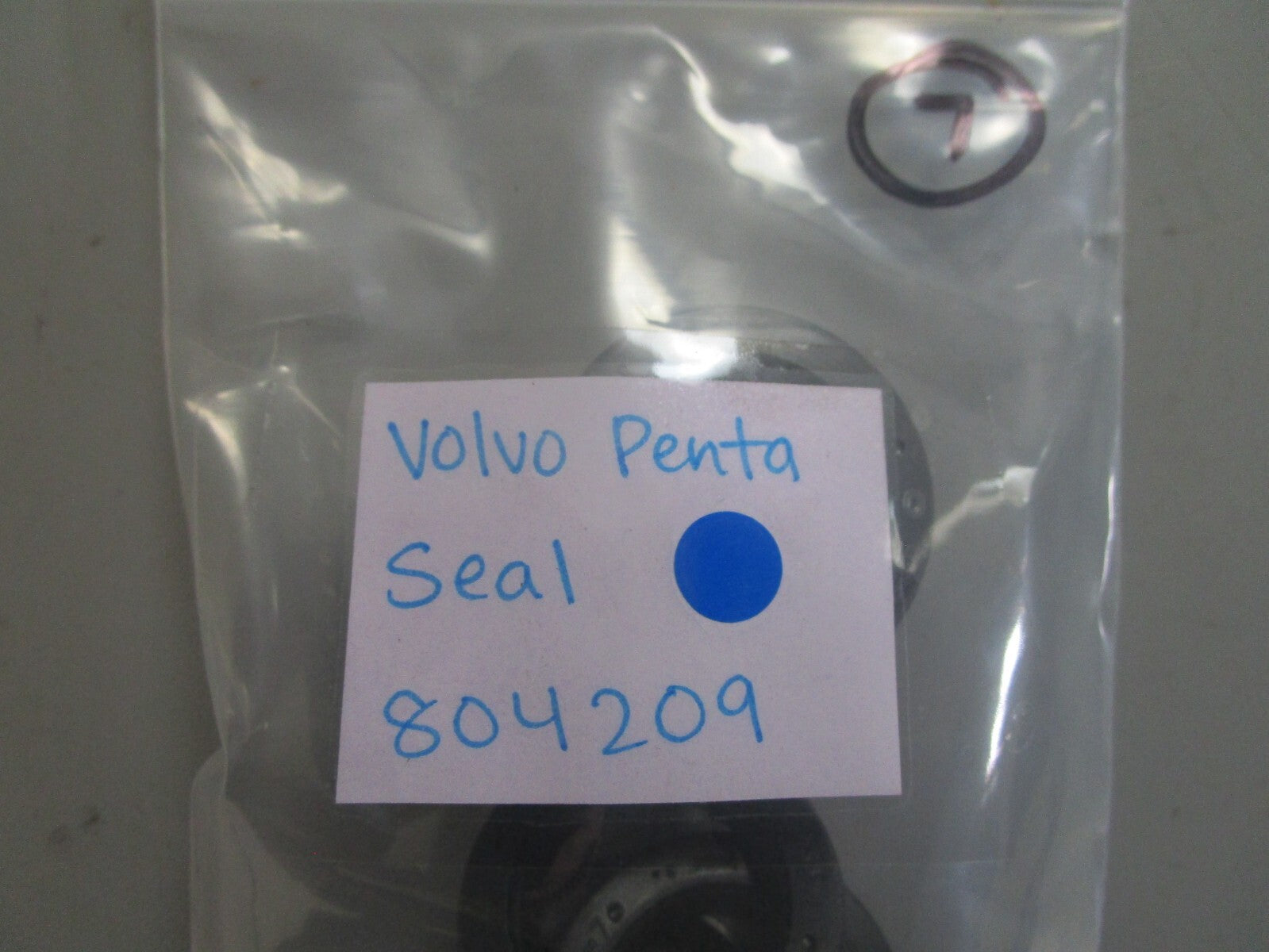 *NEW OEM* 0810 Volvo Penta Seal 804209