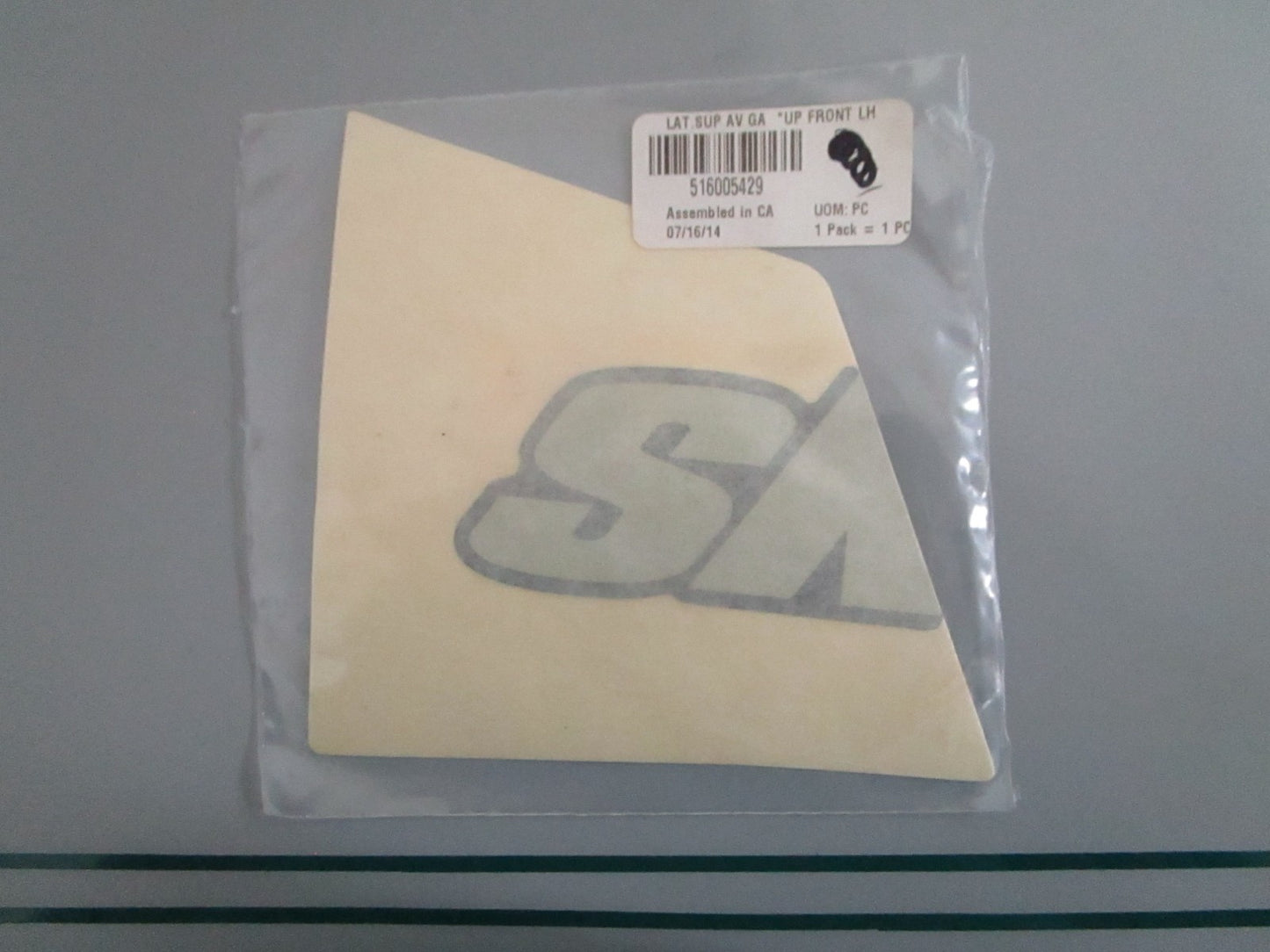 NEW OEM 516005429 Ski-Doo Upper Side Decal 0820