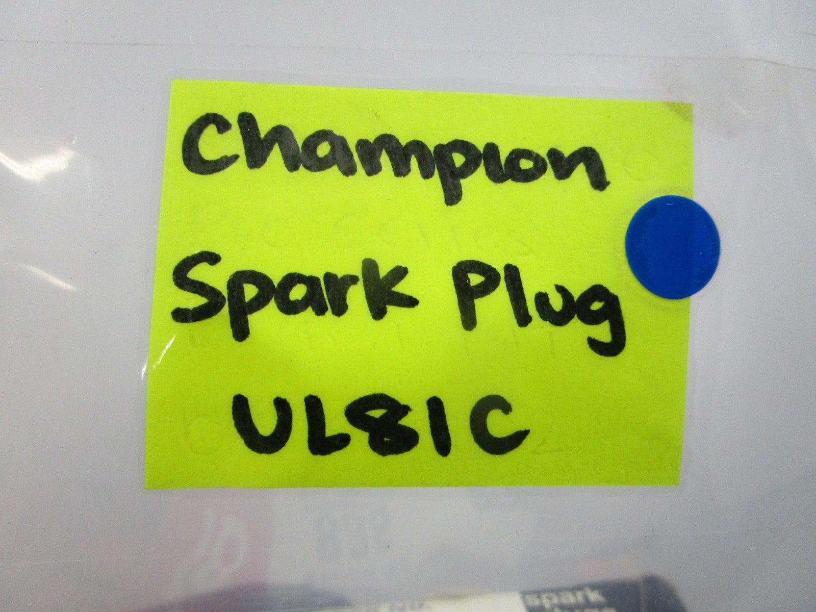 NEW (LOT OF 10) UL81C Champion Spark Plug 0810