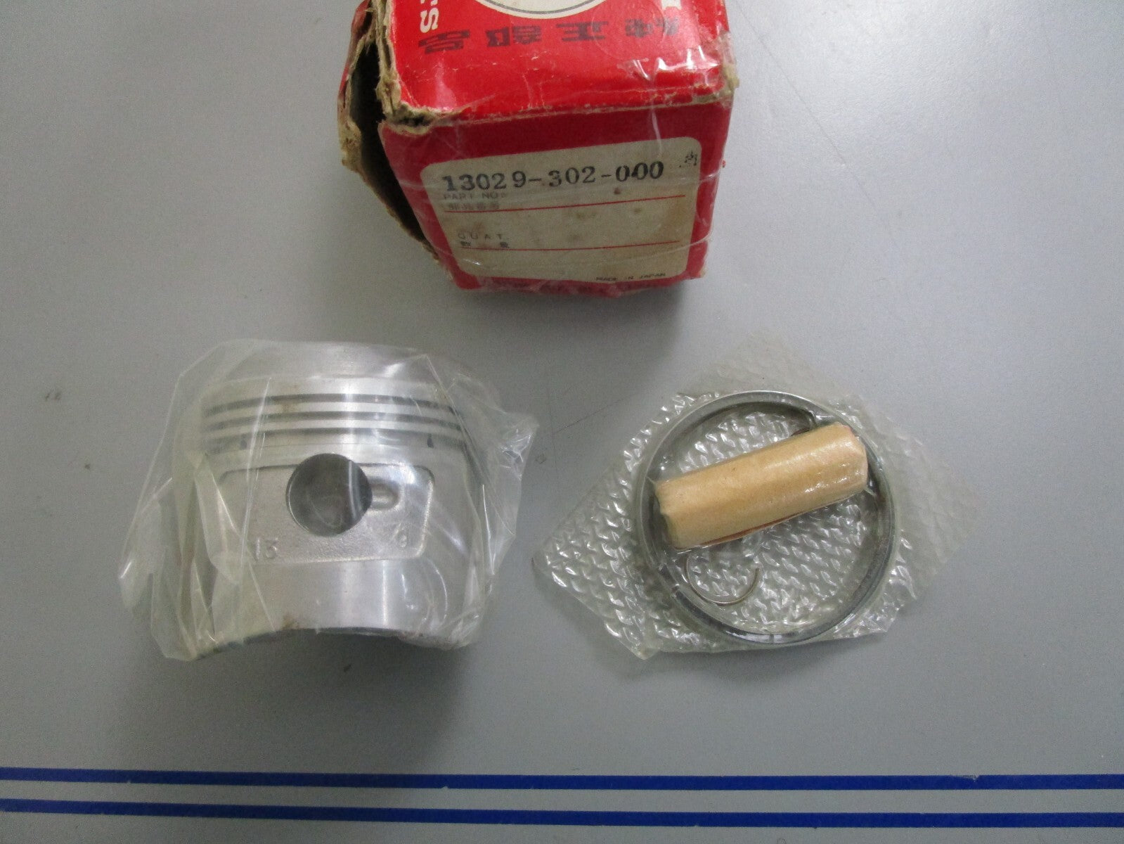 *NEW OEM* 0820 Honda Piston Kit 13029-302-000