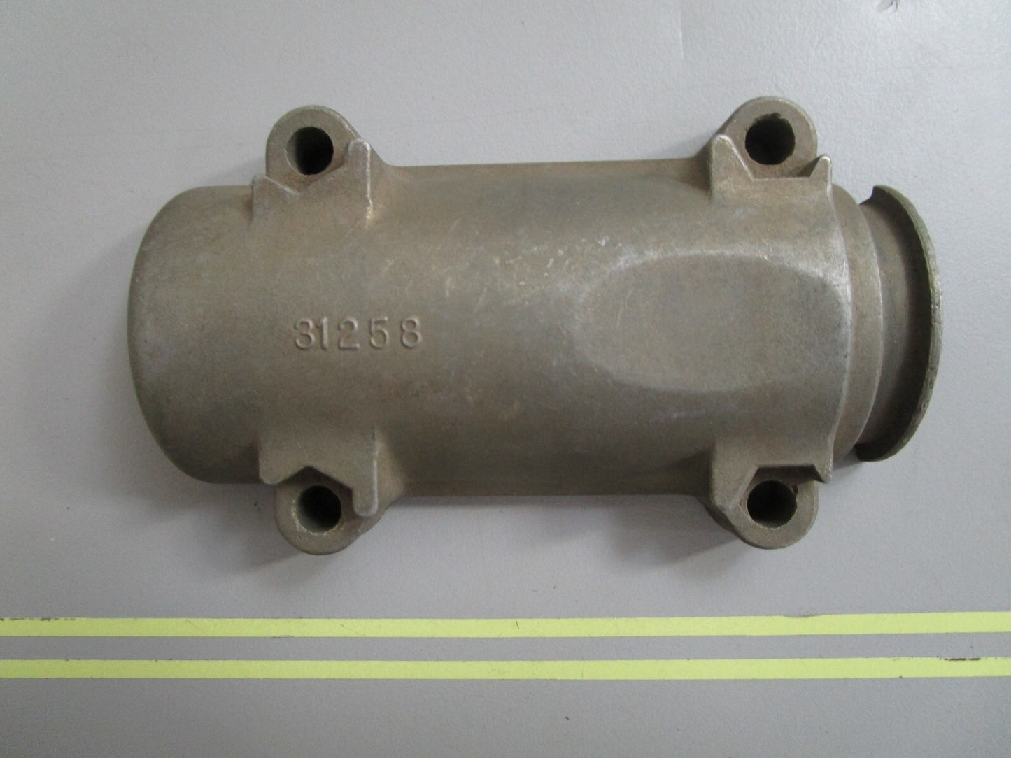 *NEW OEM* 0810 Mercury Quicksilver Cover 31258