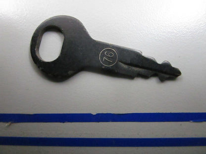 *NEW OEM* 0810 OMC Johnson Evinrude Ignition Key (76) 127592 0127592