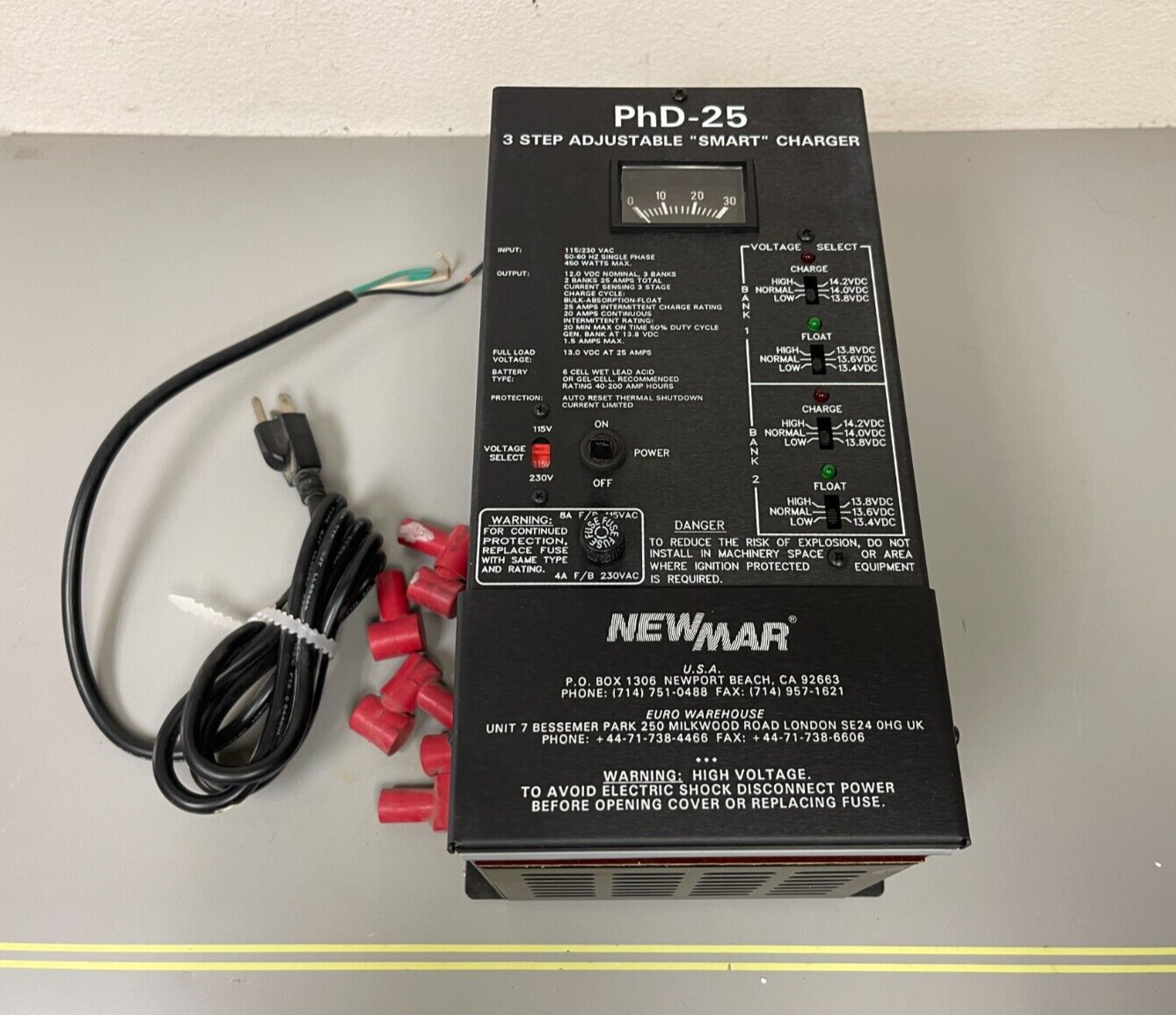*NEW OEM* 0720 Newmar 30 DC Amperes PHD-25 Battery Charger 445-0250-0