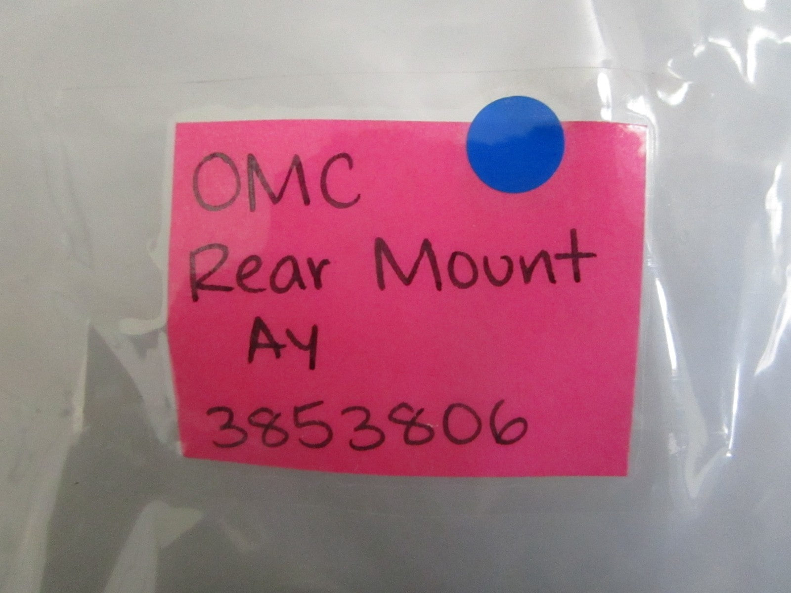 *NEW OEM* 0820 OMC Johnson Evinrude Rear Mount Ay 3853806