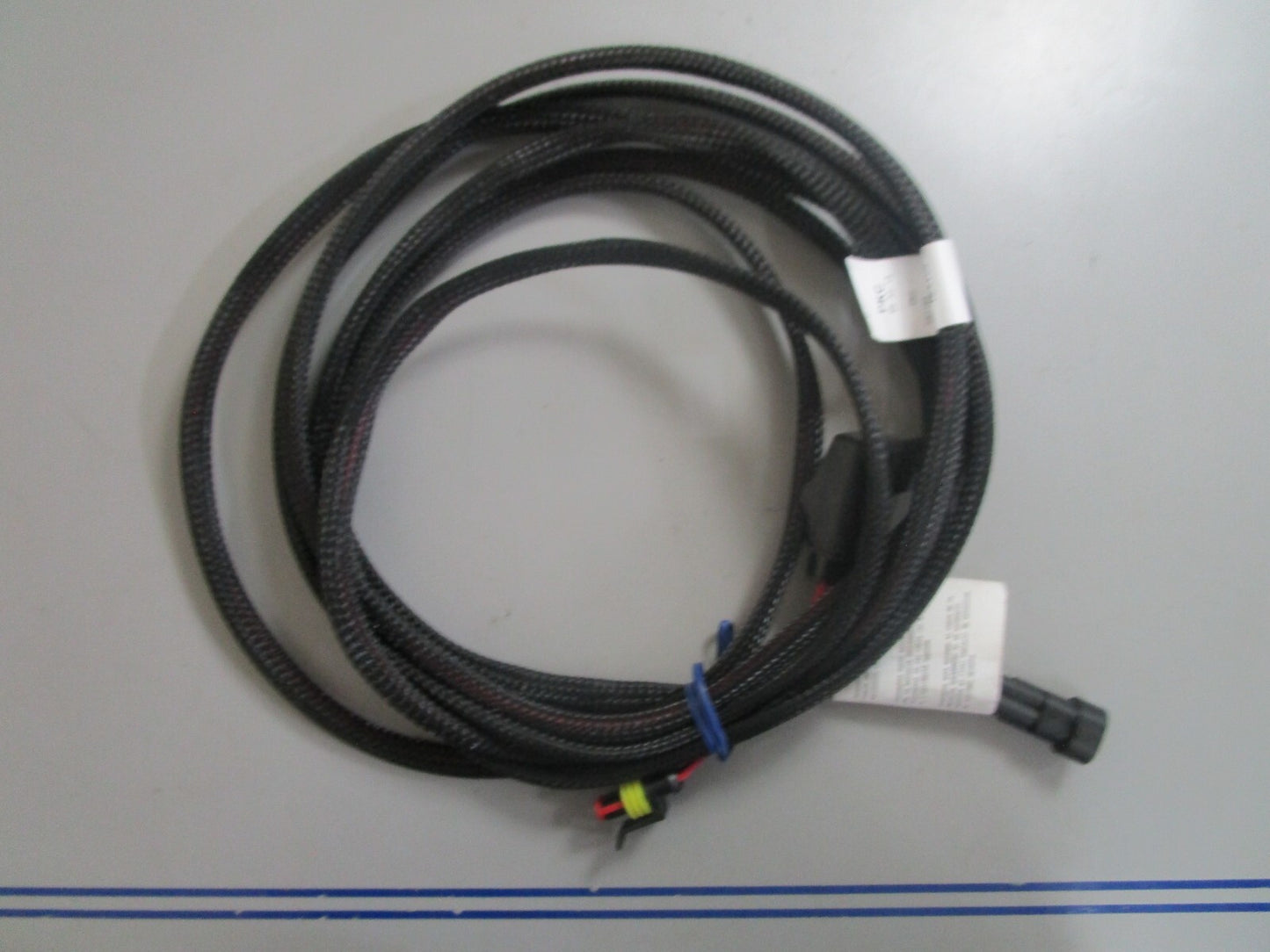 *NEW OEM* 0810 OMC Johnson Evinrude Cable Assembly 587184 0587184