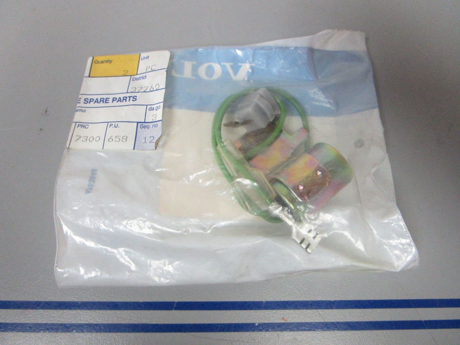 *NEW OEM* 0810 Volvo Penta Capacitor 834545