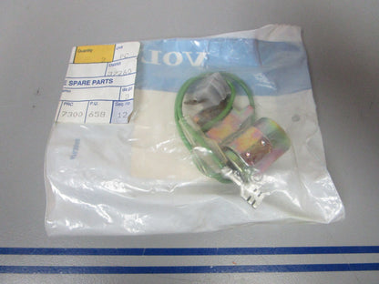 *NEW OEM* 0810 Volvo Penta Capacitor 834545