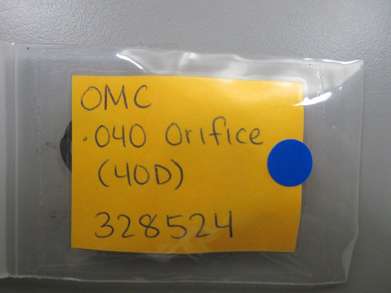 *NEW OEM* 0810 OMC Johnson Evinrude .040 Orifice (40D) 328524 0328524