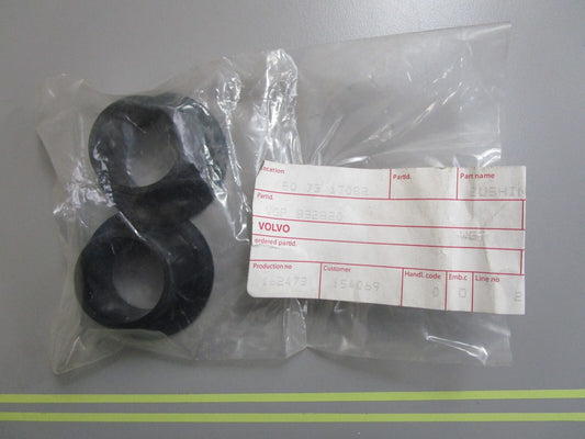 *NEW OEM* (LOT OF 2) 0810 Volvo Penta Bushing 832820