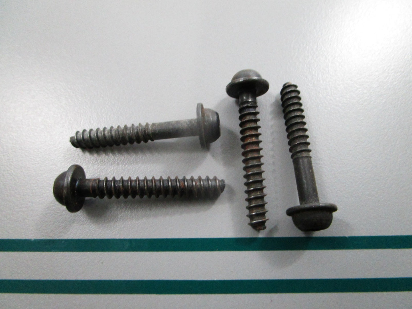 NEW OEM (LOT OF 4) 530015770 Poulan Screw 0810