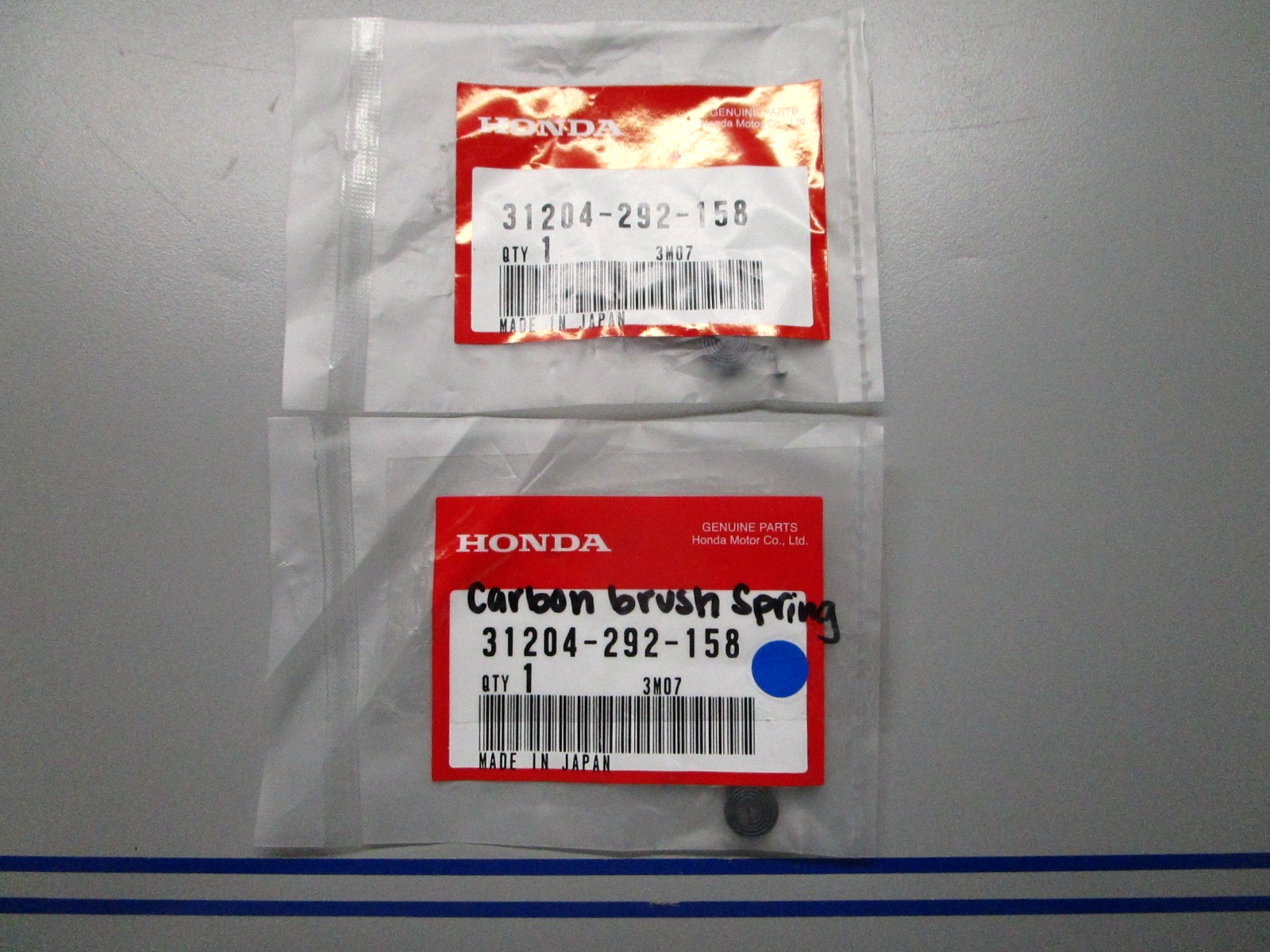 *NEW OEM* (LOT OF 2) 0810 Honda Carbon Brush Spring 31204-292-158