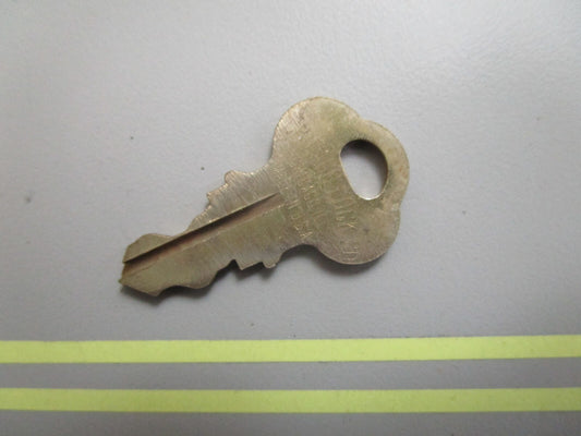 *NEW OEM* 0810 OMC Johnson Evinrude Ignition Key KF42 501557 0501557