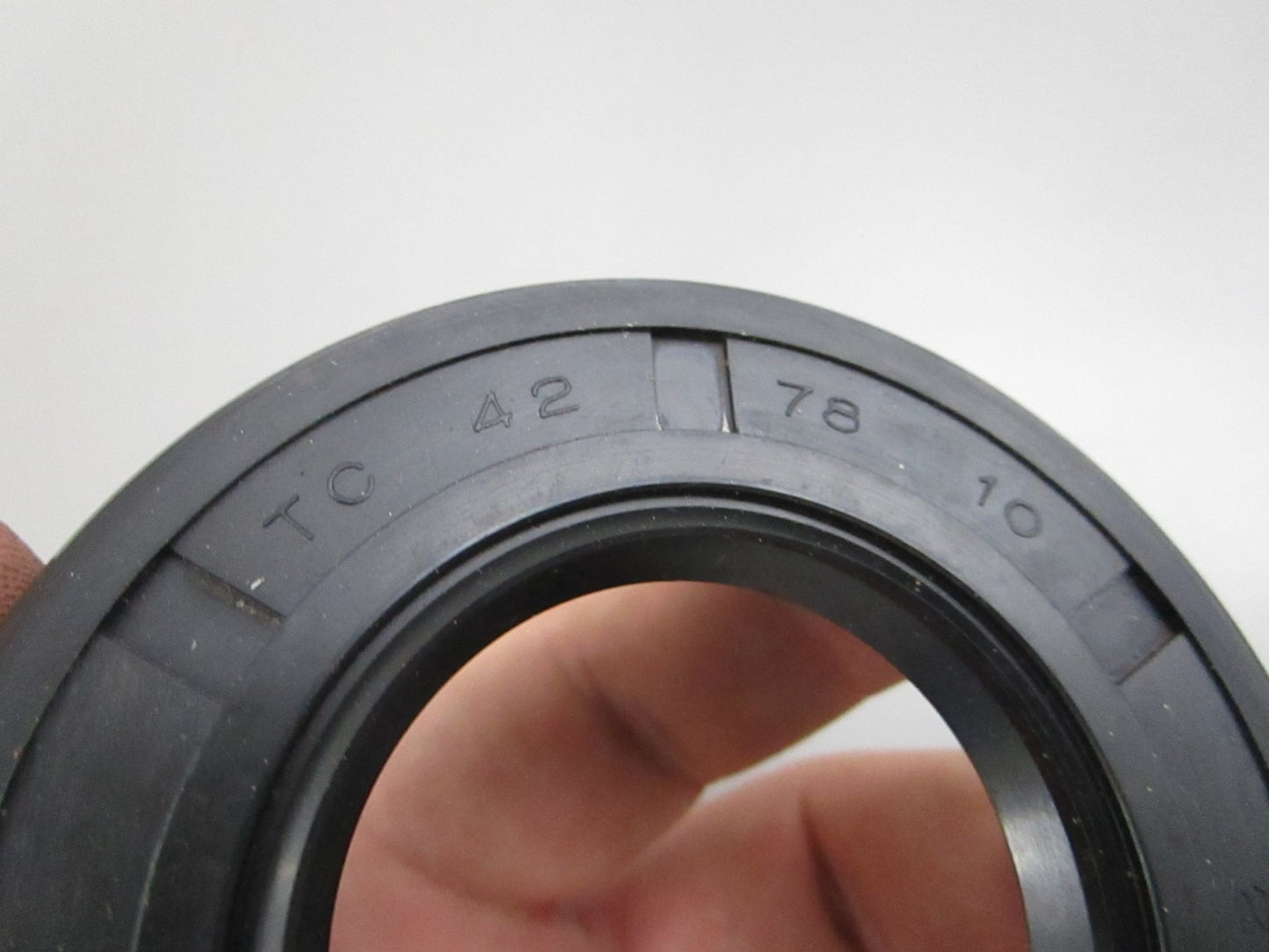 NEW 42x78x10 Harwal NBR Oil Seal 0810