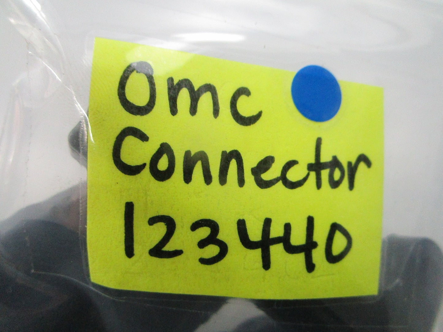 NEW OEM 123440 0123440 OMC Johnson Evinrude Connector 0810