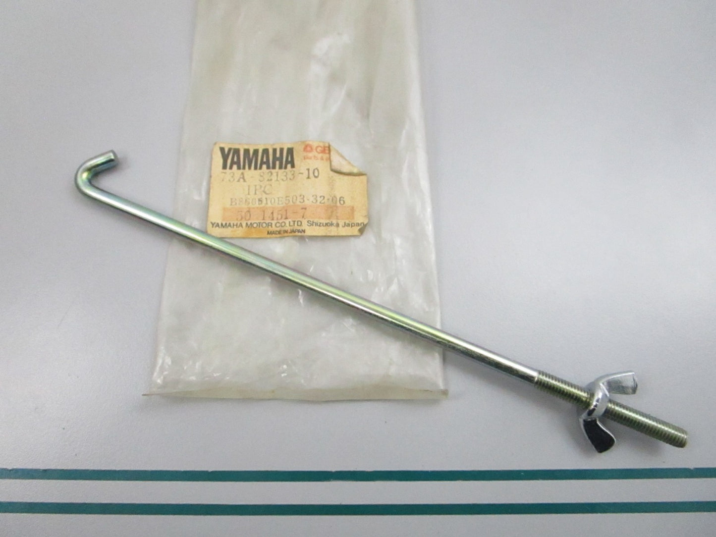 NEW OEM 73A-82133-10-00 Yamaha Fitting Screw 0810