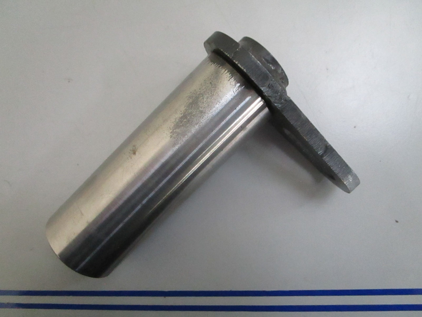 *NEW OEM* 0820 Bobcat Pin 6587347