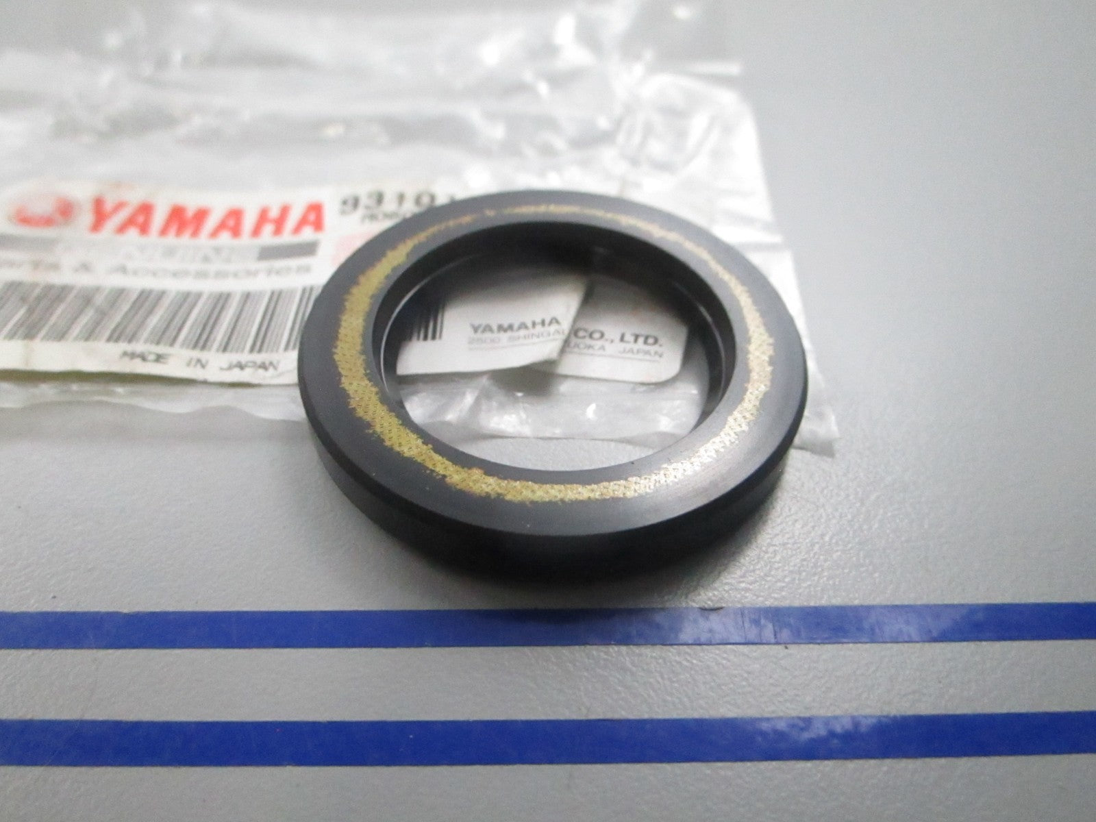 NEW OEM 93101-28002-00 Yamaha Oil Seal 0810