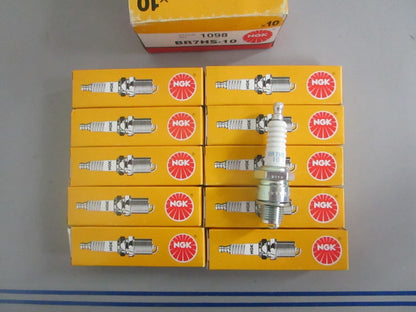*NEW OEM* (LOT OF 10) 0820 NGK Spark Plug BR7HS-10