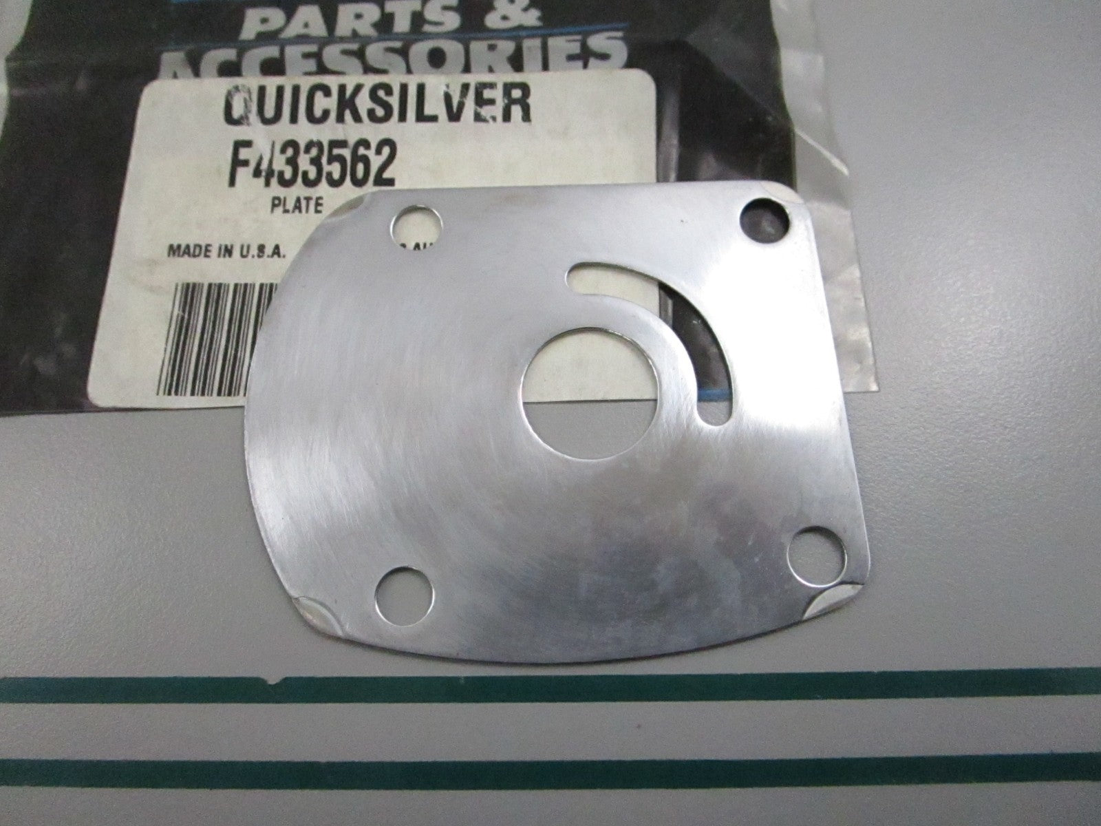 NEW OEM F435562 Mercury Quicksilver Plate 0810
