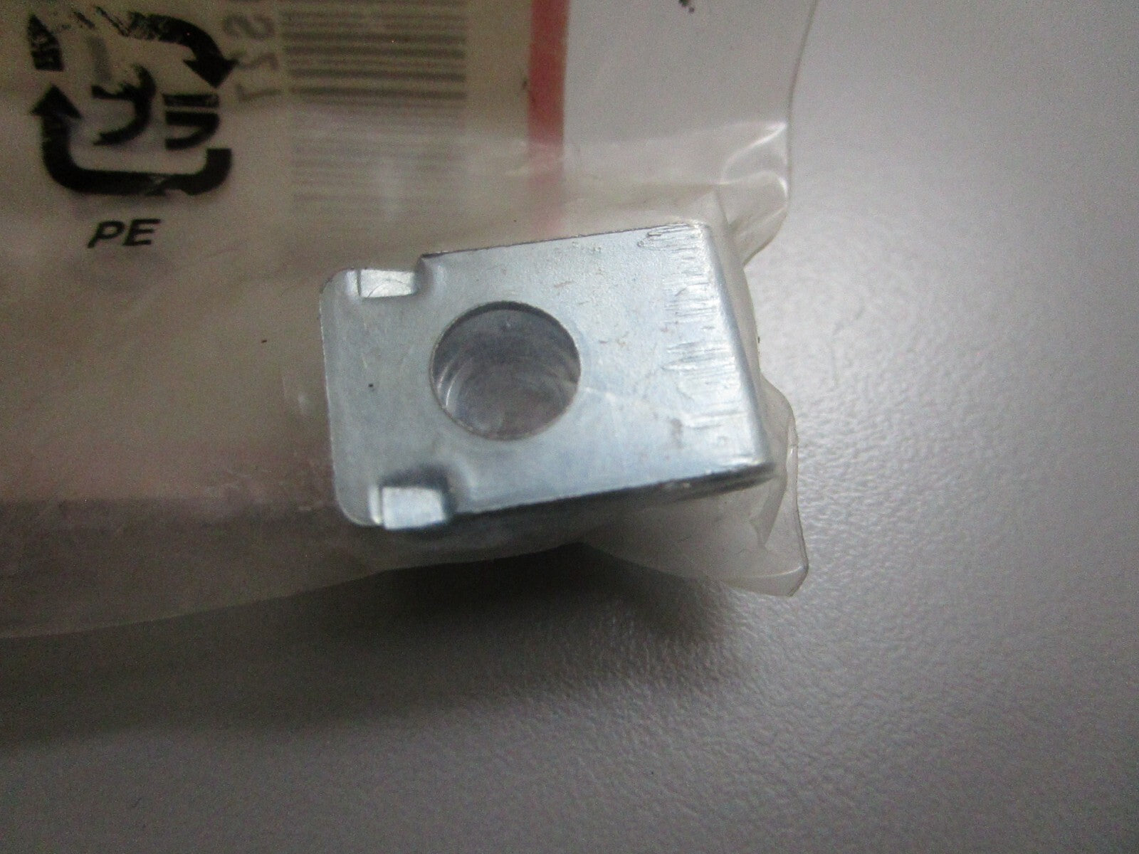 *NEW OEM* 0810 Honda Fender Setting Nut 84601-HA7-670