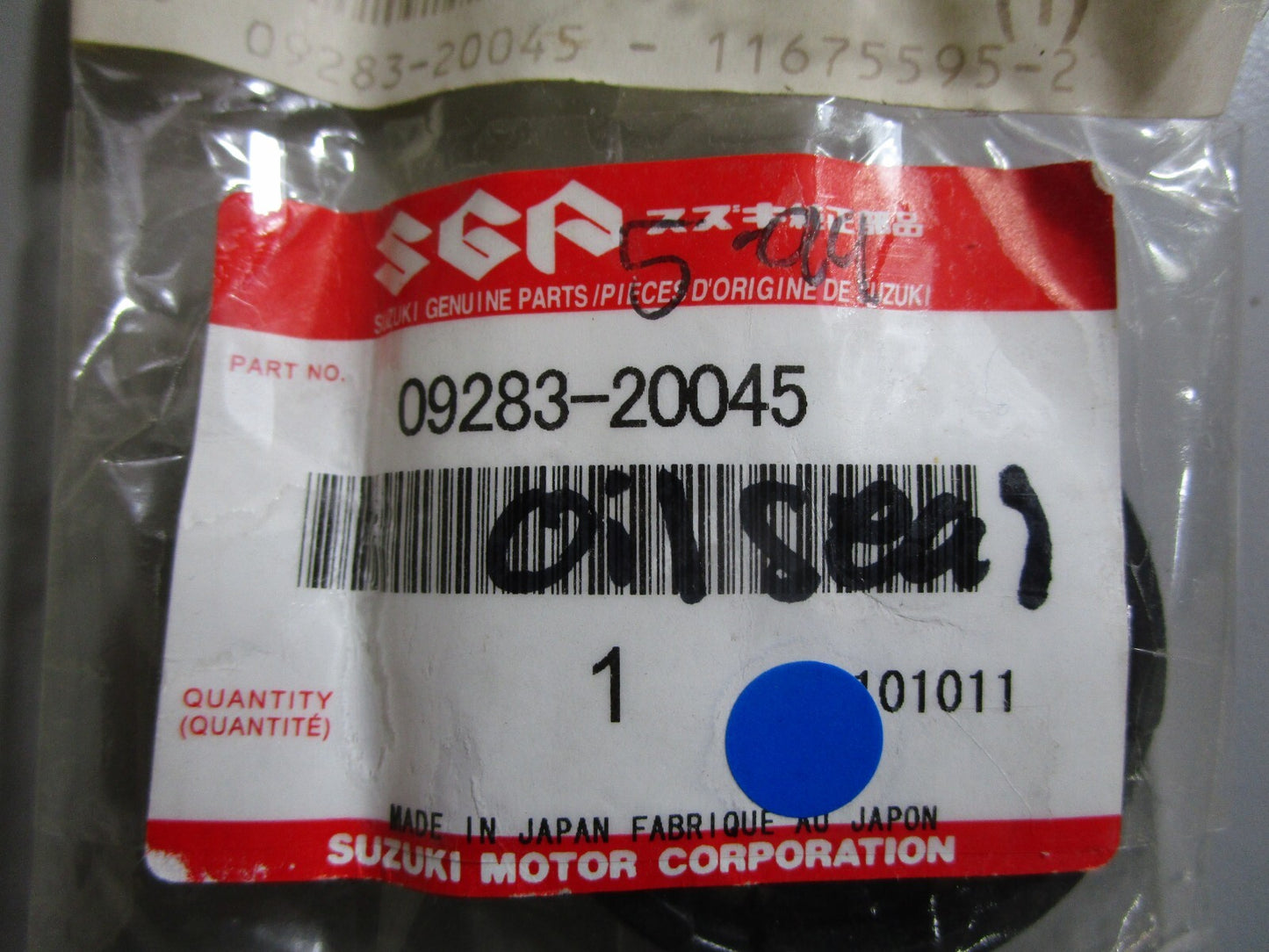 *NEW OEM* 0810 Suzuki Oil Seal 09283-20045