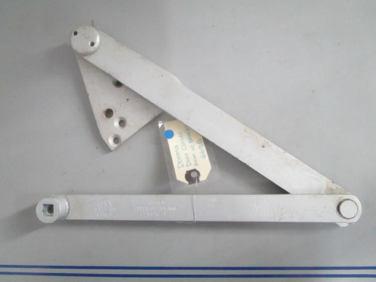NEW OEM 669G Dorma Door Closer w/ Bracket 0820