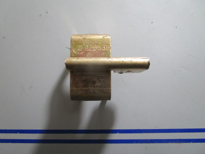 *NEW OEM* 0810 OMC Johnson Evinrude Cable Retainer 126535 0126535