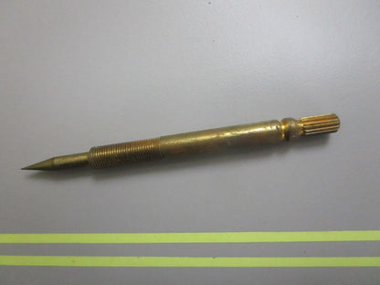 *NEW OEM* 0810 OMC Johnson Evinrude Needle Valve 204703 0204703