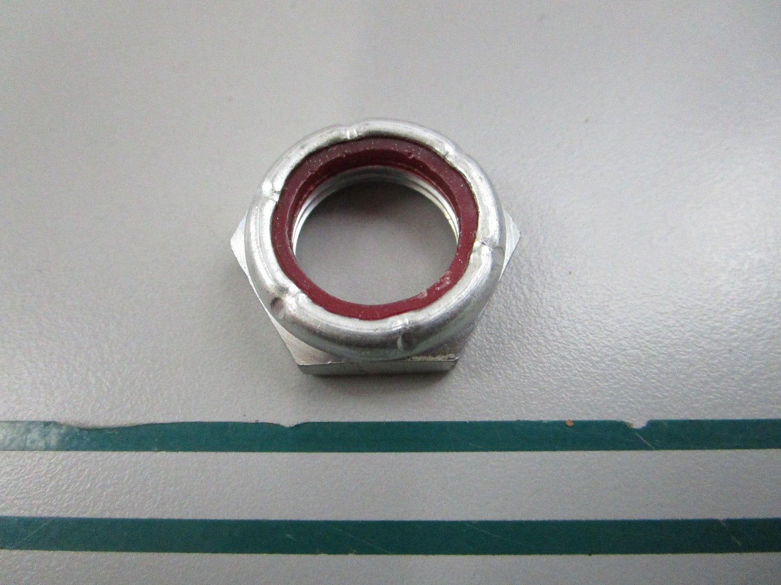 NEW OEM 909194 0909194 OMC Johnson Evinrude Lock Nut 0810