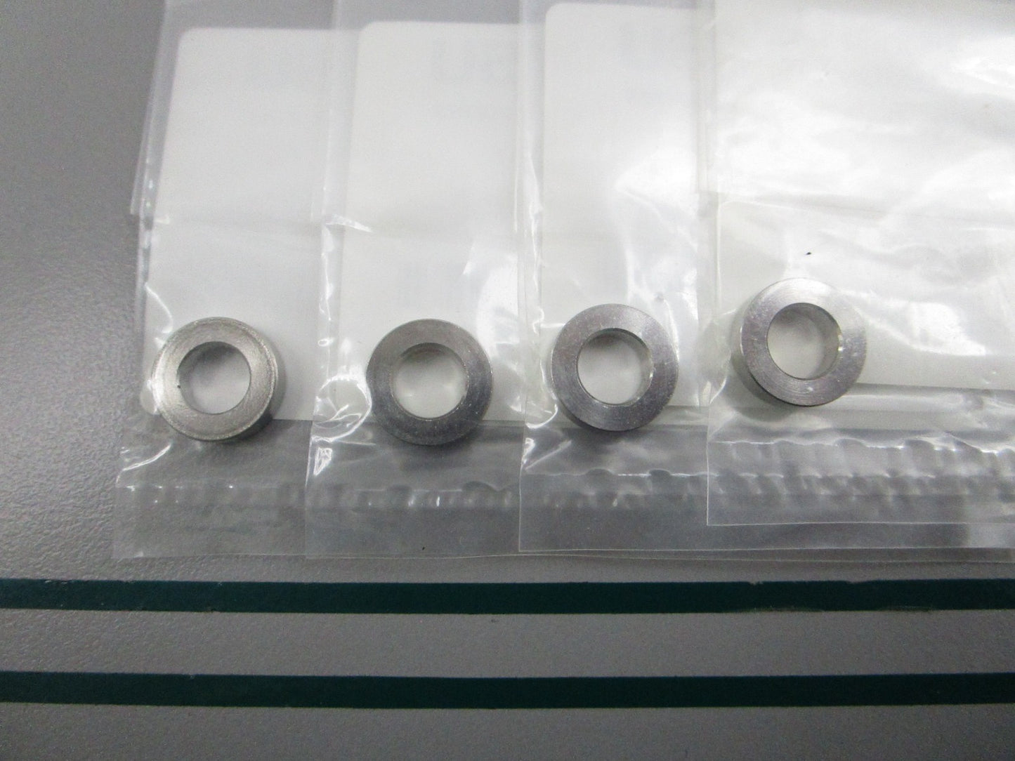 NEW OEM (LOT OF 4) 3T5-10153-0 3T5101530 Tohatsu Collar 0810