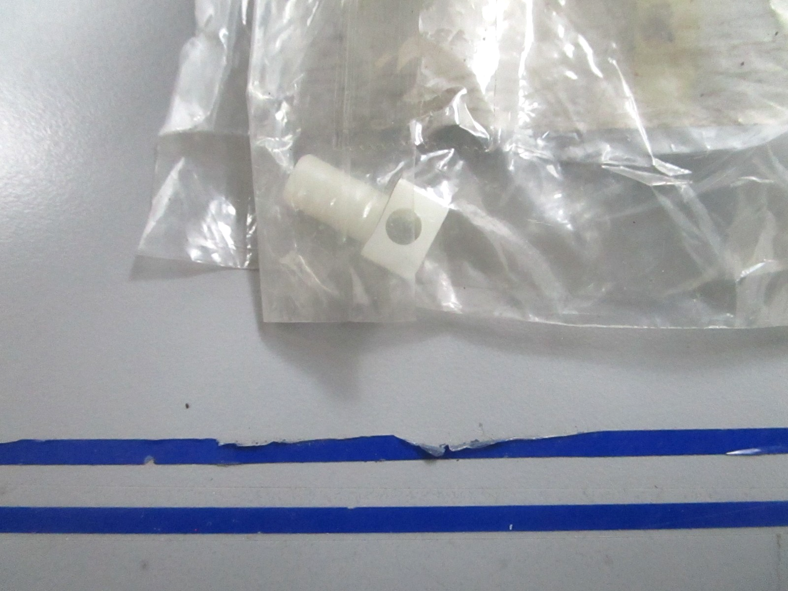 *NEW OEM* 0810 OMC Johnson Evinrude FF Pivot Pin 320786 0320786