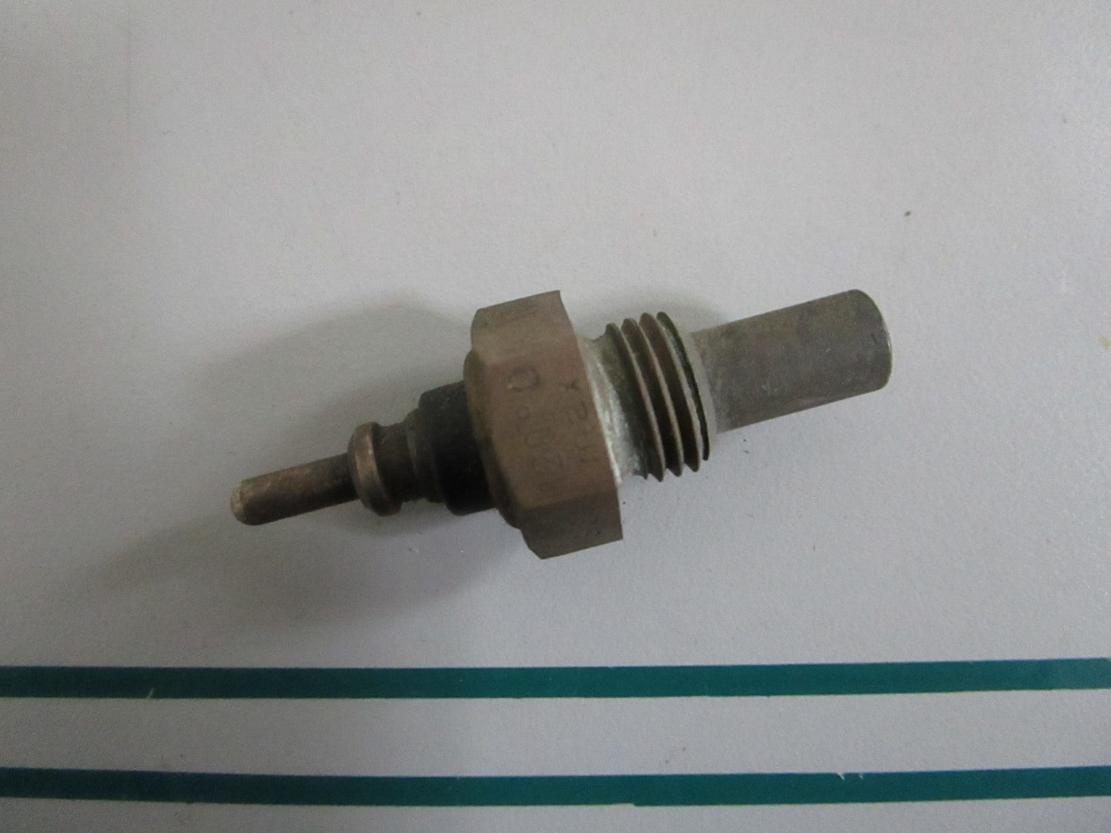 NEW OEM 0055421012 Mercedes-Benz Temperature Sensor 0820
