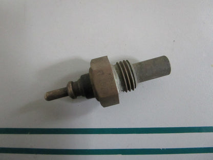 NEW OEM 0055421012 Mercedes-Benz Temperature Sensor 0820