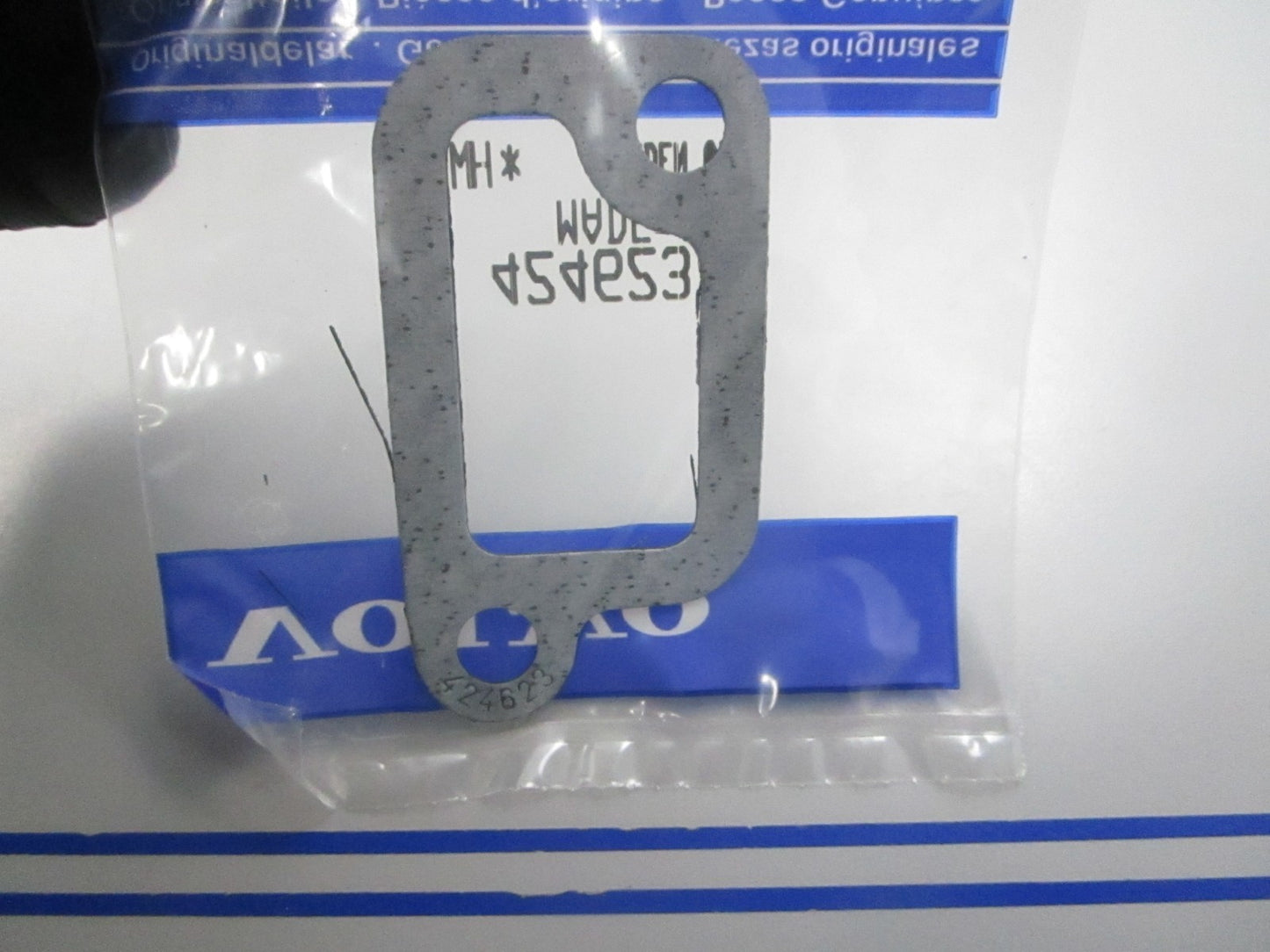 NEW OEM 424623 Volvo Penta Gasket 0810