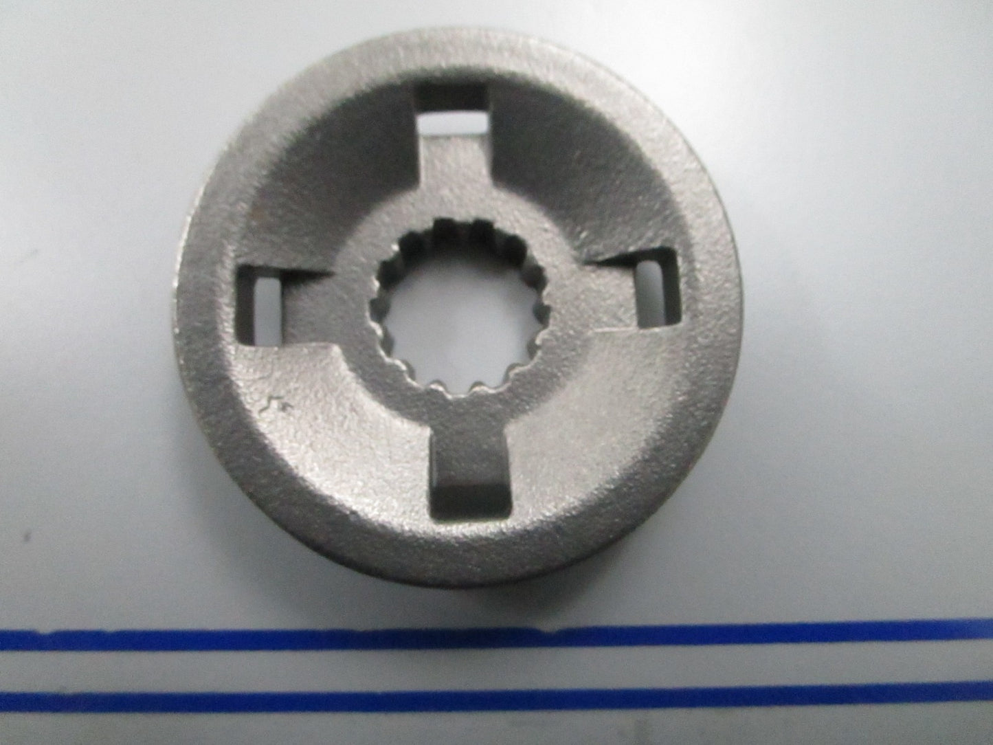 *NEW OEM* 0810 OMC Johnson Evinrude Spacer 5030925