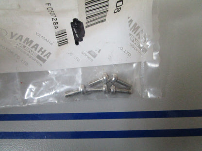 NEW OEM (LOT OF 5) 98500-03008 Yamaha Screw 0810