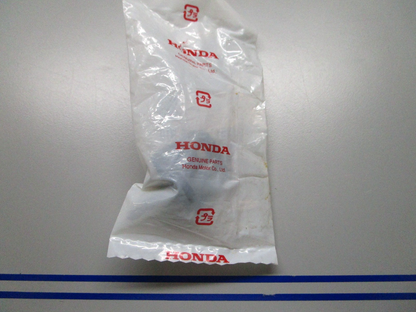 *NEW OEM*  0810 Honda Key 35110-ZV5-W10